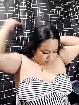 Snapshot of wild_Joan chatting on 07/17/26, 11:50 wild Joan online show from 07/17/26, 11:50