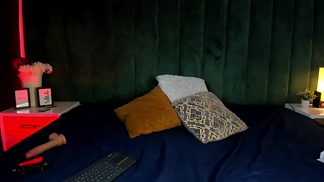 MeganEvanss   online show from 06/14/26, 02:24