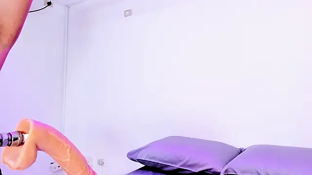 veronica bigass online show from 07/17/26, 03:39