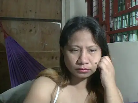 Snapshot of PinayChristine chatting on 03/24/26, 04:01 PinayChristine online show from 03/24/26, 04:01