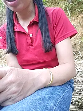 Snapshot of Lucky-beo chatting on 05/26/26, 11:23 Lucky-beo online show from 05/26/26, 11:23