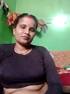 Snapshot of Shivani09900 chatting on 05/28/26, 07:49 Shivani09900 online show from 05/28/26, 07:49