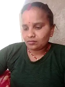 Snapshot of Shivani09900 chatting on 06/08/26, 06:03 Shivani09900 online show from 06/08/26, 06:03