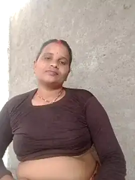 Snapshot of Shivani09900 chatting on 06/09/26, 02:56 Shivani09900 online show from 06/09/26, 02:56