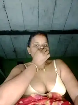 Shivani09900 online show from 06/26/26, 07:29