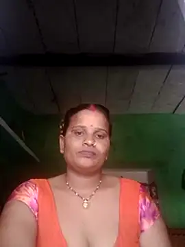 Shivani09900 online show from 07/04/26, 05:02