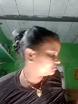 Shivani09900 online show from 07/14/26, 07:41