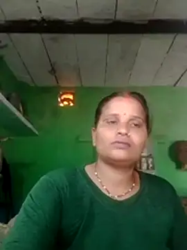 Shivani09900 online show from 07/17/26, 09:38