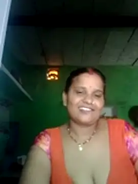 Shivani09900 online show from 07/22/26, 06:27