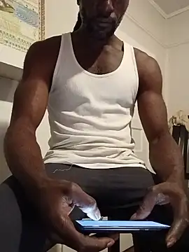 Snapshot of KingBlackStallion chatting on 06/14/26, 07:21 KingBlackStallion online show from 06/14/26, 07:21