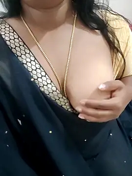 Snapshot of Ramya_456 chatting on 05/21/26, 05:58 Ramya 456 online show from 05/21/26, 05:58