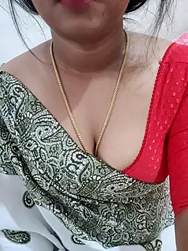 Snapshot of Ramya_456 chatting on 05/22/26, 04:41 Ramya 456 online show from 05/22/26, 04:41