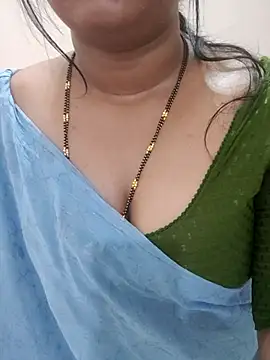 Snapshot of Ramya_456 chatting on 06/07/26, 05:55 Ramya 456 online show from 06/07/26, 05:55