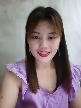 Snapshot of meg_06 chatting on 05/31/26, 02:35 meg 06 online show from 05/31/26, 02:35