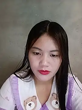 Snapshot of meg_06 chatting on 06/06/26, 01:32 meg 06 online show from 06/06/26, 01:32