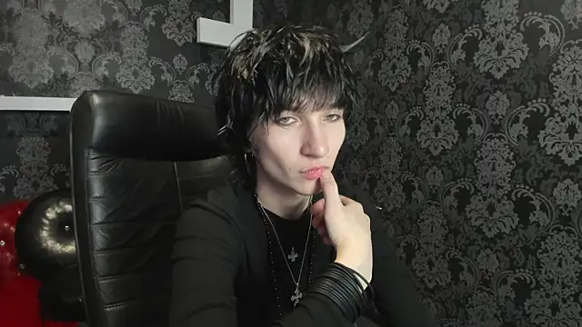 Snapshot of AdonBev chatting on 06/11/26, 05:16 AdonBev online show from 06/11/26, 05:16