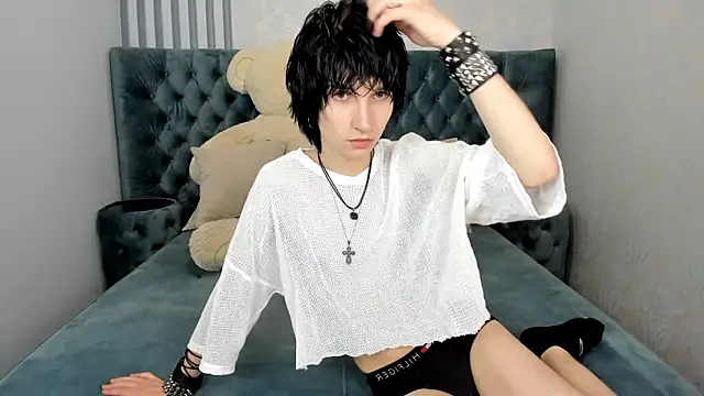 AdonBev online show from 06/25/26, 05:12