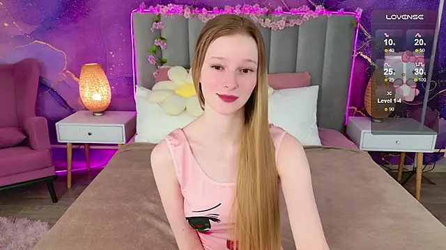 Snapshot of Mollydollzz chatting on 04/07/26, 12:38 Mollydollzz online show from 04/07/26, 12:38