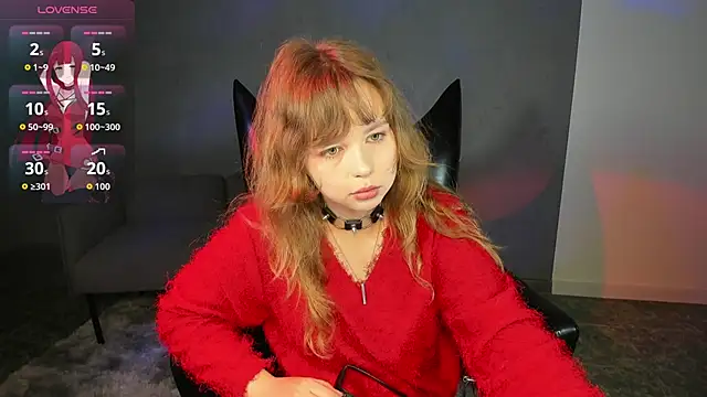 Snapshot of LeonaHicks chatting on 06/12/26, 06:01 LeonaHicks online show from 06/12/26, 06:01