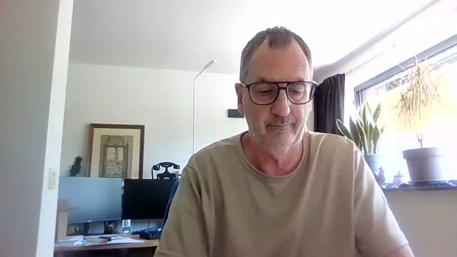 HotLucas66 online show from 06/18/26, 10:30
