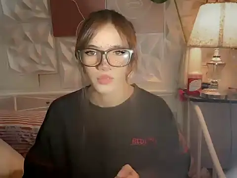 Leijona Milker online show from 06/04/26, 10:10