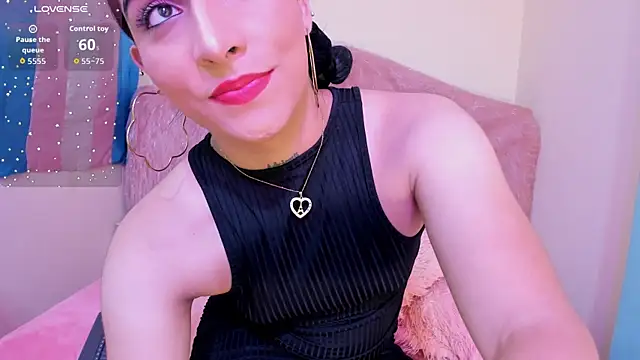 Snapshot of Skarlet_Ruiz_ chatting on 07/21/26, 11:45 Skarlet Ruiz online show from 07/21/26, 11:45