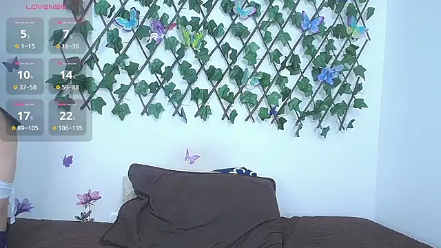 Snapshot of lizeth_wong chatting on 06/13/26, 01:20 lizeth wong online show from 06/13/26, 01:20