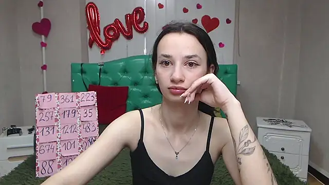 Je55icaBreeze online show from 05/25/26, 05:02