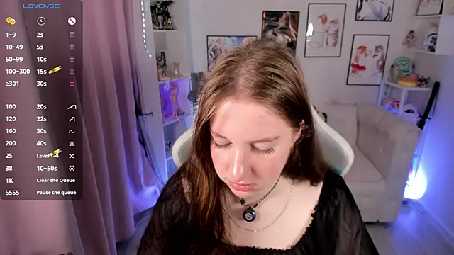 Elisabeth Binder online show from 07/21/26, 03:31