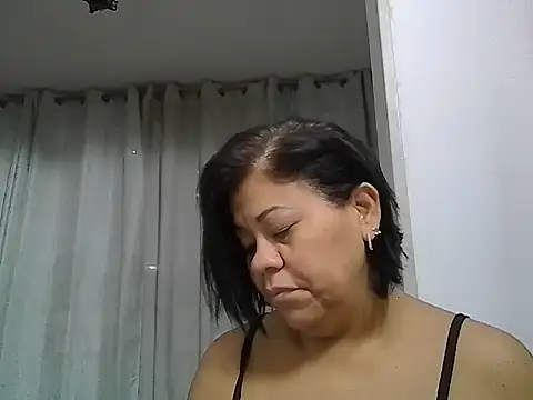 Snapshot of Veronica_missbigg chatting on 06/05/26, 08:09 Veronica missbigg online show from 06/05/26, 08:09