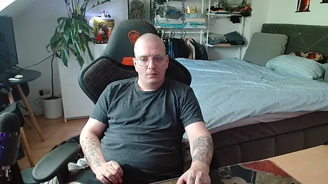 Oderwattboy online show from 05/24/26, 08:19