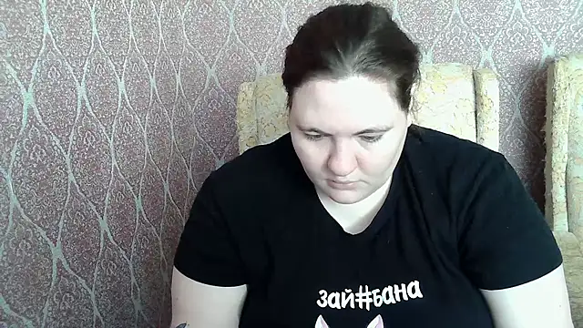 Snapshot of ElviraOreilllyX chatting on 04/14/26, 12:55 ElviraOreilllyX online show from 04/14/26, 12:55