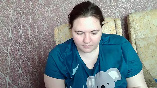 Snapshot of ElviraOreilllyX chatting on 04/15/26, 07:37 ElviraOreilllyX online show from 04/15/26, 07:37