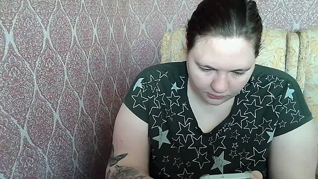 Snapshot of ElviraOreilllyX chatting on 04/17/26, 06:38 ElviraOreilllyX online show from 04/17/26, 06:38