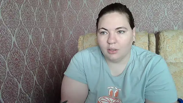 Snapshot of ElviraOreilllyX chatting on 04/18/26, 07:56 ElviraOreilllyX online show from 04/18/26, 07:56