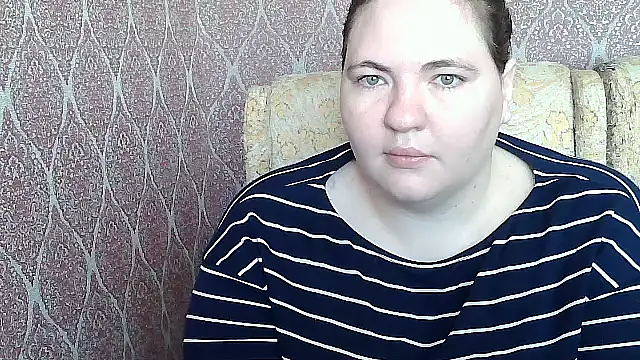 Snapshot of ElviraOreilllyX chatting on 04/19/26, 08:35 ElviraOreilllyX online show from 04/19/26, 08:35