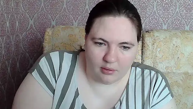 Snapshot of ElviraOreilllyX chatting on 05/04/26, 06:53 ElviraOreilllyX online show from 05/04/26, 06:53
