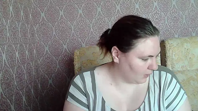 Snapshot of ElviraOreilllyX chatting on 05/24/26, 07:02 ElviraOreilllyX online show from 05/24/26, 07:02