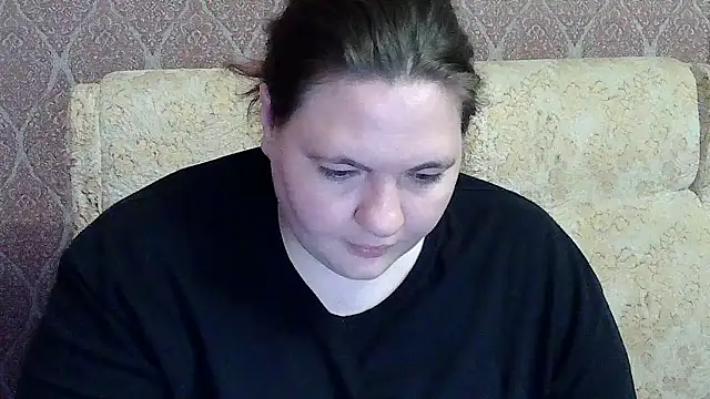 Snapshot of ElviraOreilllyX chatting on 05/26/26, 06:15 ElviraOreilllyX online show from 05/26/26, 06:15