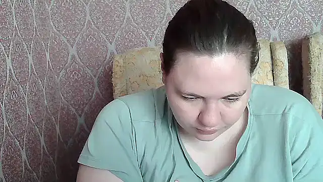Snapshot of ElviraOreilllyX chatting on 06/05/26, 07:14 ElviraOreilllyX online show from 06/05/26, 07:14