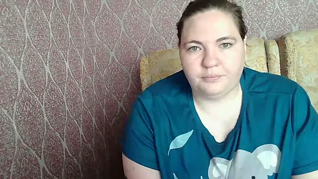 Snapshot of ElviraOreilllyX chatting on 06/06/26, 06:40 ElviraOreilllyX online show from 06/06/26, 06:40