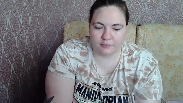 Snapshot of ElviraOreilllyX chatting on 06/08/26, 07:20 ElviraOreilllyX online show from 06/08/26, 07:20