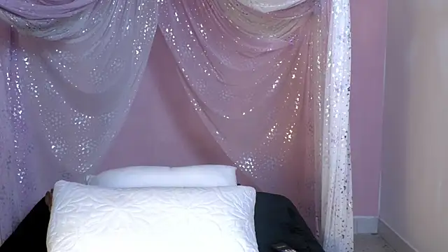 Snapshot of selene_moretti chatting on 07/15/26, 12:10 selene moretti online show from 07/15/26, 12:10