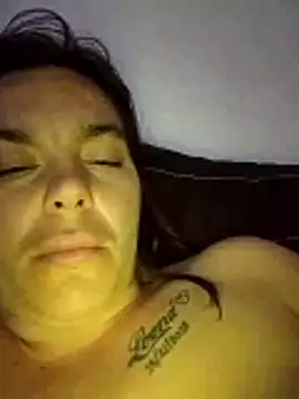 Melanie-beaute online show from 06/13/26, 01:03