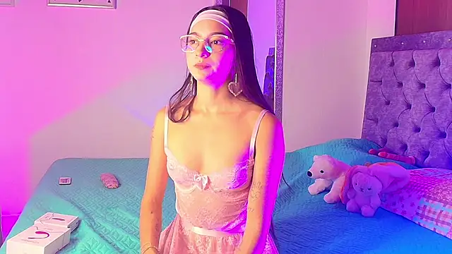 Daphne Rosse online show from 07/05/26, 12:23
