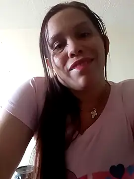 Snapshot of alexandra-queen chatting on 04/19/26, 06:54 alexandra-queen online show from 04/19/26, 06:54