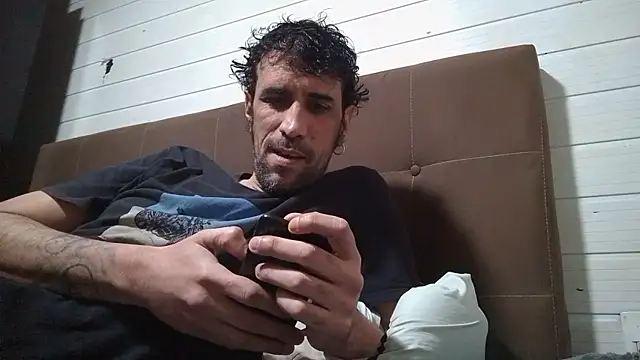 Snapshot of VladTepeslll chatting on 07/30/26, 01:48 VladTepeslll online show from 07/30/26, 01:48