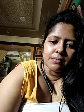 Snapshot of Aditi_sarkar chatting on 04/16/26, 06:03 Aditi sarkar online show from 04/16/26, 06:03
