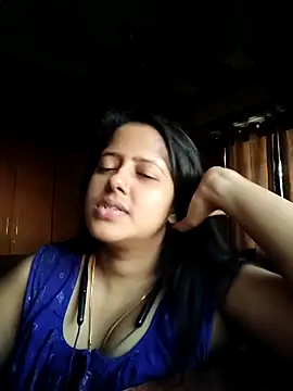 Snapshot of Aditi_sarkar chatting on 05/11/26, 11:05 Aditi sarkar online show from 05/11/26, 11:05