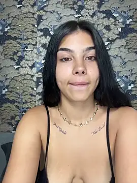 Crissdesire online show from 07/28/26, 06:53